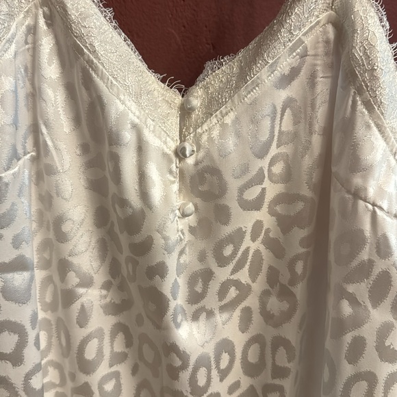 Tank top - Picture 2 of 4